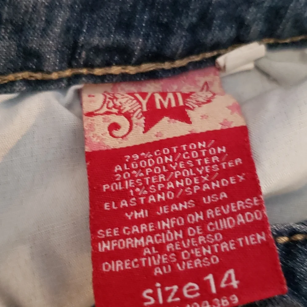 YMI jean shorts no button (0269) - Picture 4 of 4